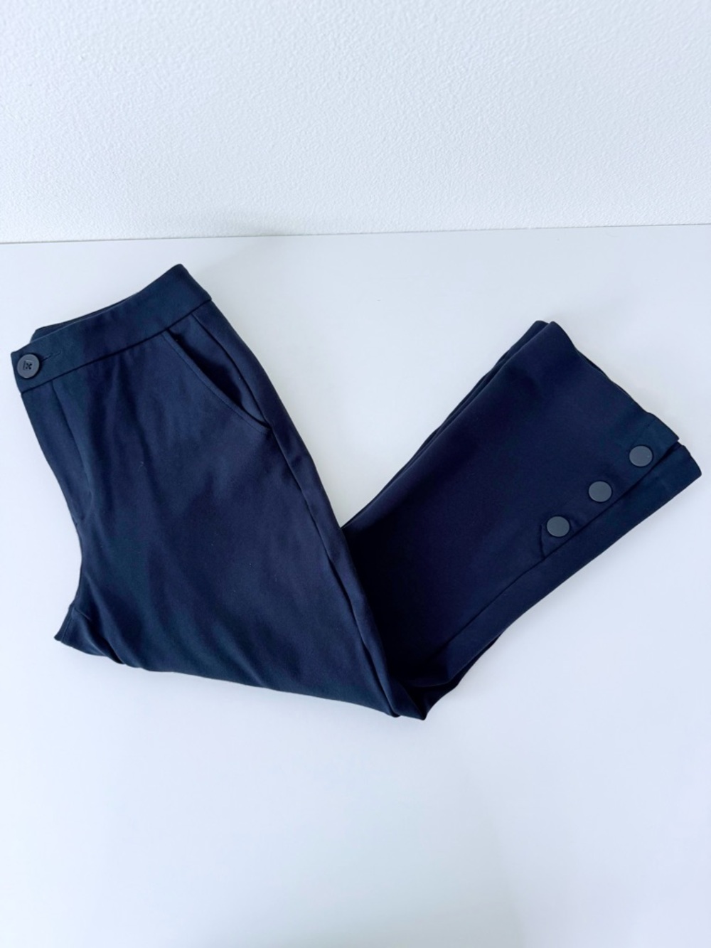 Cabi "Keen" Cropped Slight Kick-Flare-Navy Blue Trousers Size 2 EUC - Picture 3 of 15